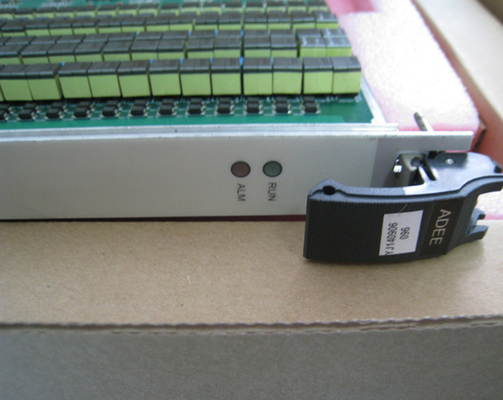 Tablero ADEE 32 de Huawei MA5600 manera/64 línea óptica de banda ancha terminal del tablero de la manera GPON